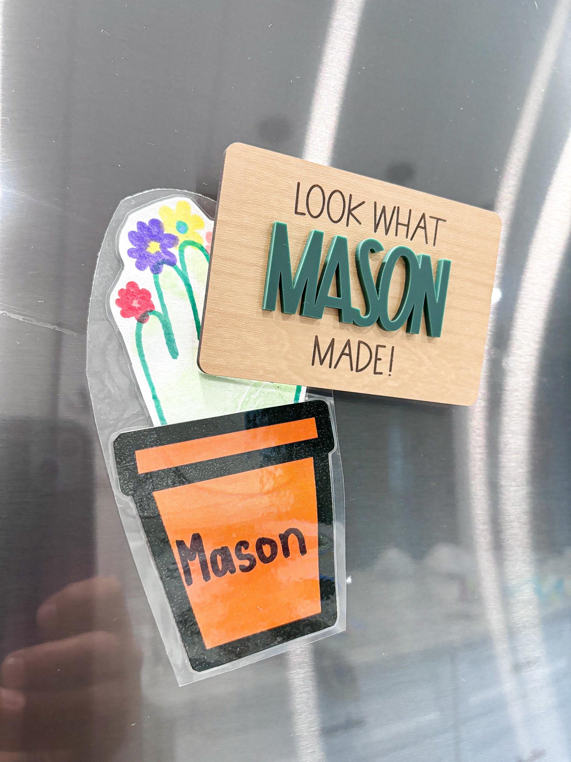 Kids Artwork Magnet Holder