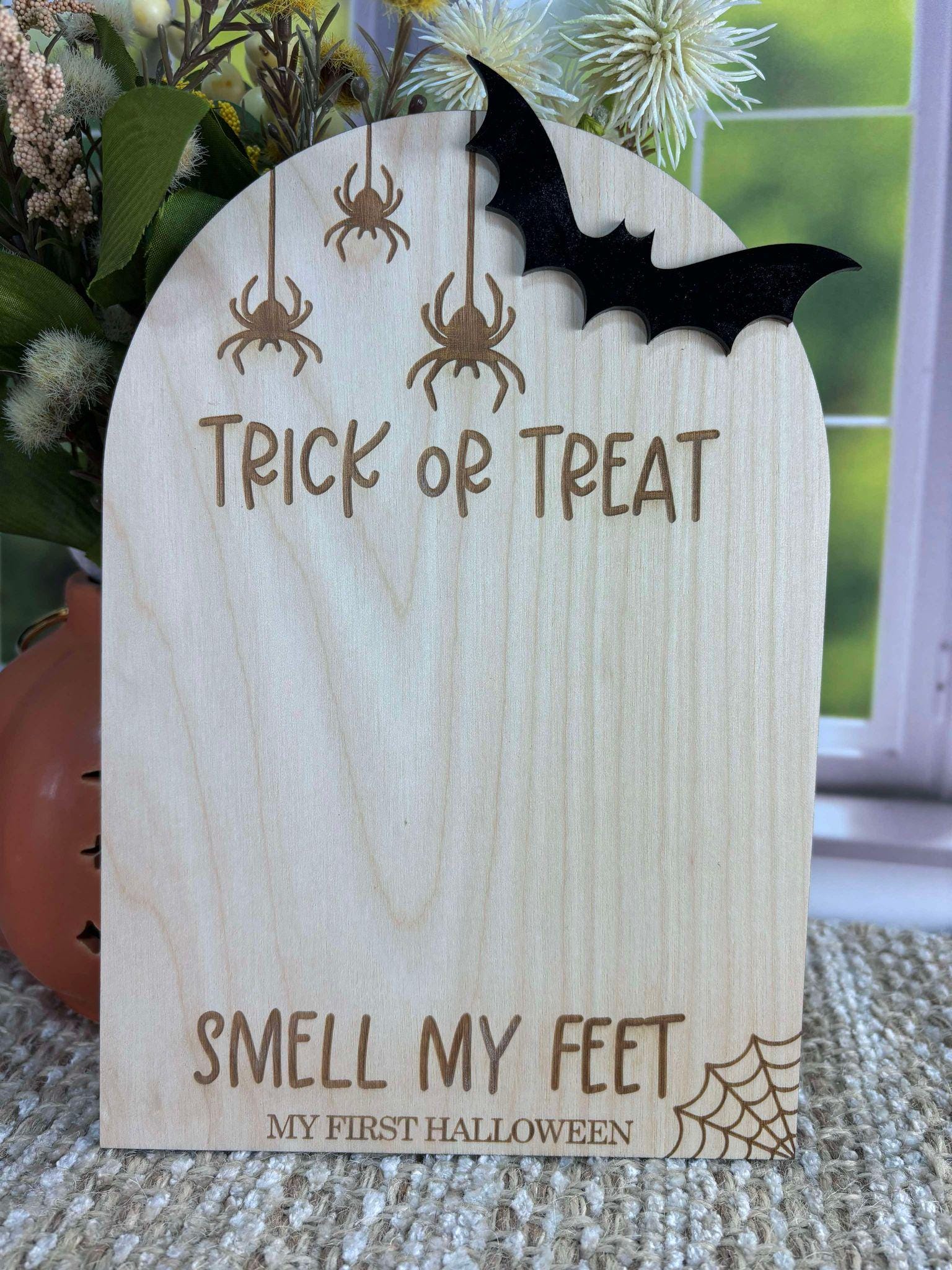 Baby's First Halloween, Halloween craft for Baby, Footprint Keepsake, baby's first gift, Trick or Treat Smell my Feet Craft, Fall Decor