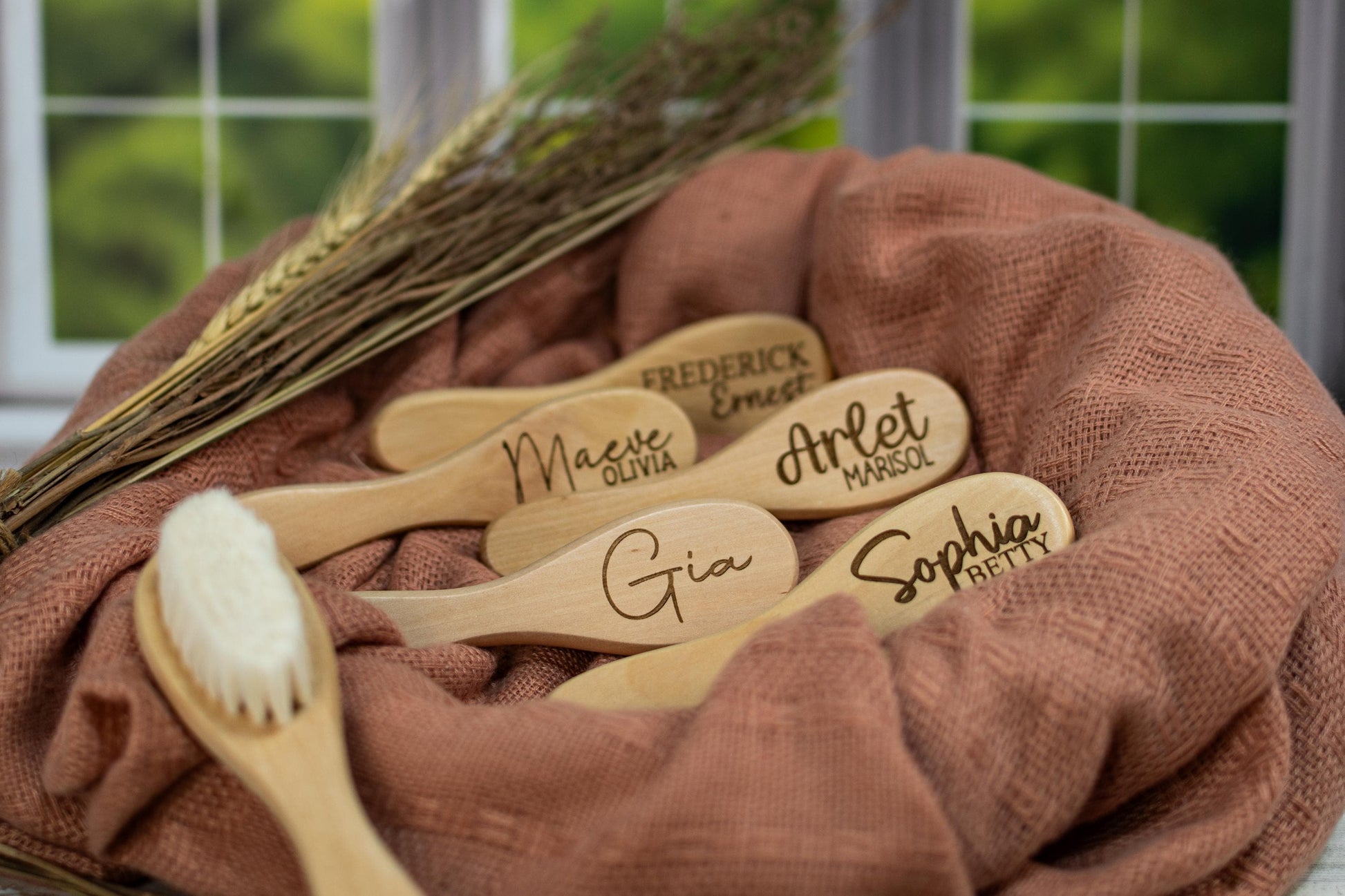 Engraved Baby Brush, Baby Shower Gift for Mom, Soft Baby Brush, Custom Gift for First Baby, Gift for Newborn,Baby Keepsake Gift,Gift for Mom